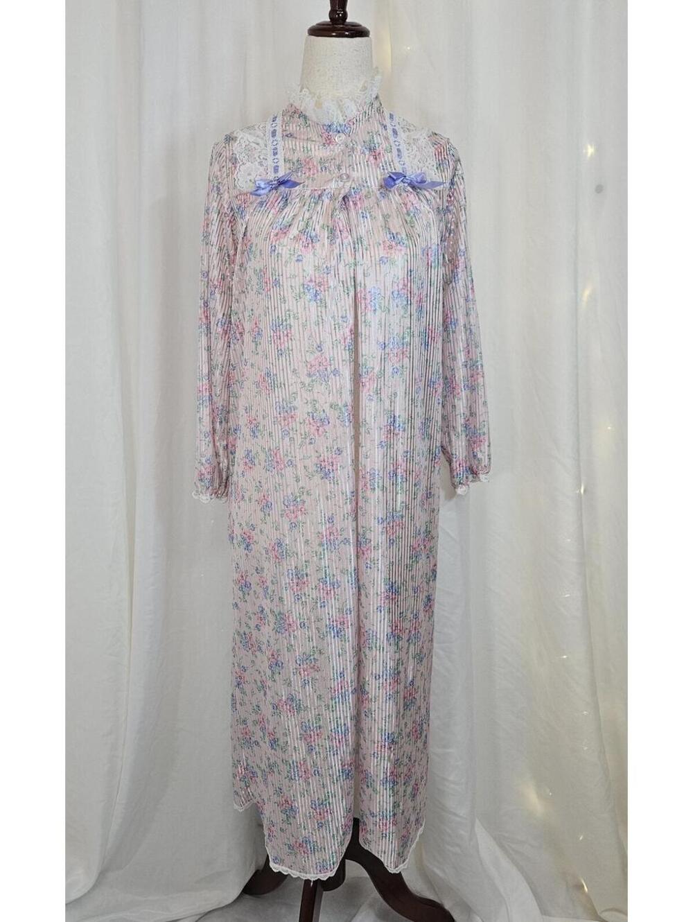 Vintage Rose Cottage Night Gown size 10